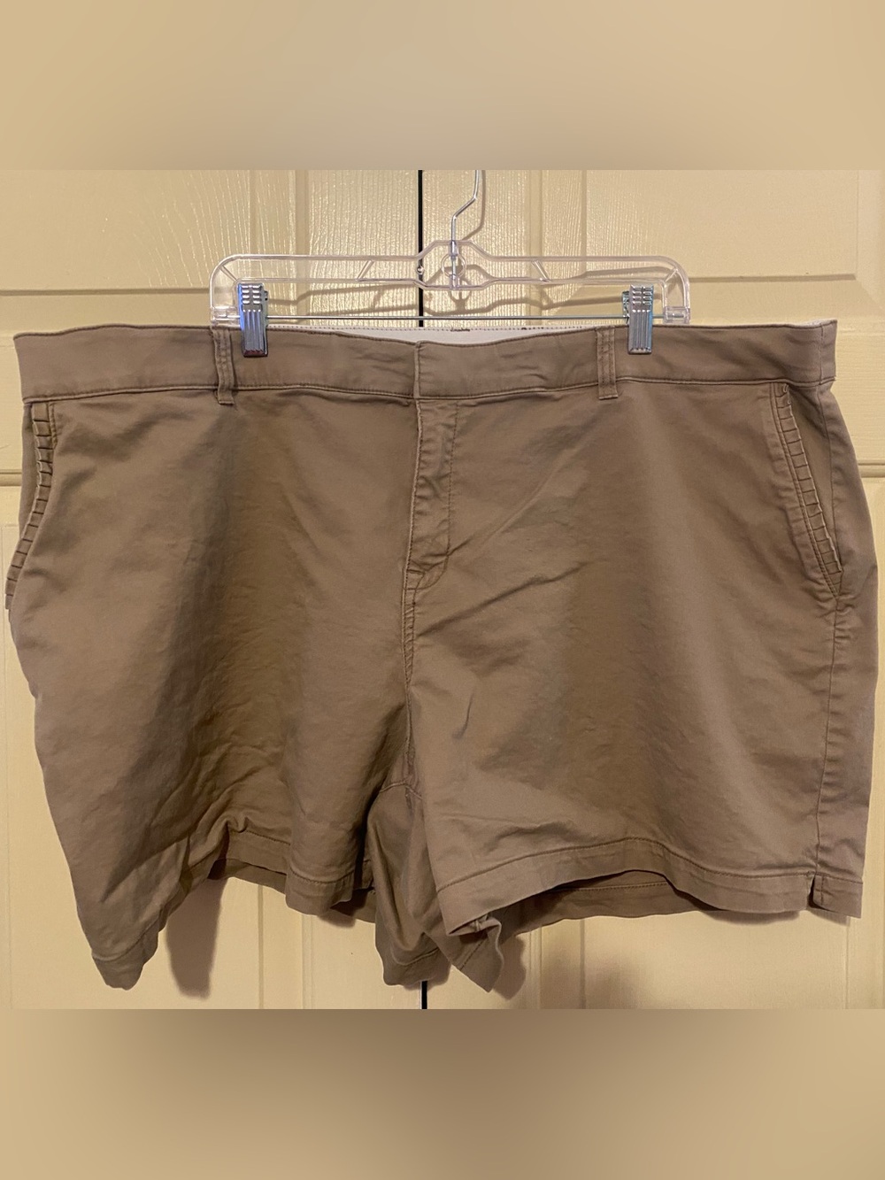 Lane Bryant Size 24 Casual Cotton Blend Dark Khaki Shorts